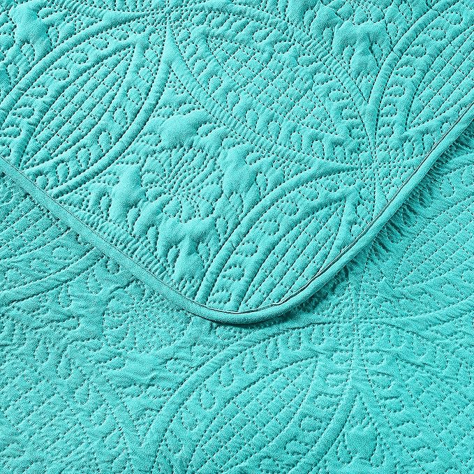 Pure Bedding Quilt Set King/Cal King/California King Size Aqua - Oversized Bedspread - Soft Microfiber Lightweight Coverlet for All Season - 3 Piece Includes 1 Quilt and 2 Shams, Geometric Pattern